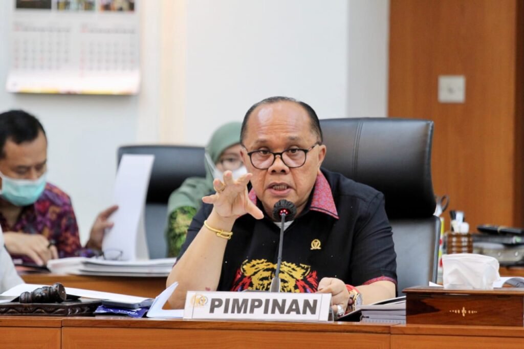 Junimart Girsang Pastikan Seluruh Tenaga Honorer Diangkat Menjadi PPPK