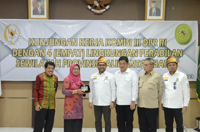 DPR Harap Pemerintah Kaji UU Jabatan Hakim