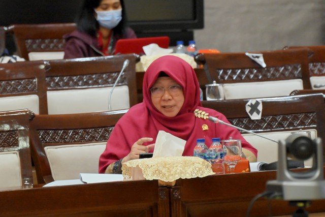 Anggota DPR Minta Penjaminan APBN Untuk Kereta Cepat Dikaji Ulang