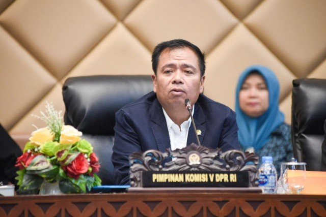 Anggota DPR Minta Pemerintah Benahi Lintasan LRT yang Bermasalah