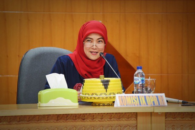 Cegah Stunting, DPR Dorong Remaja Tak Buru-buru Menikah