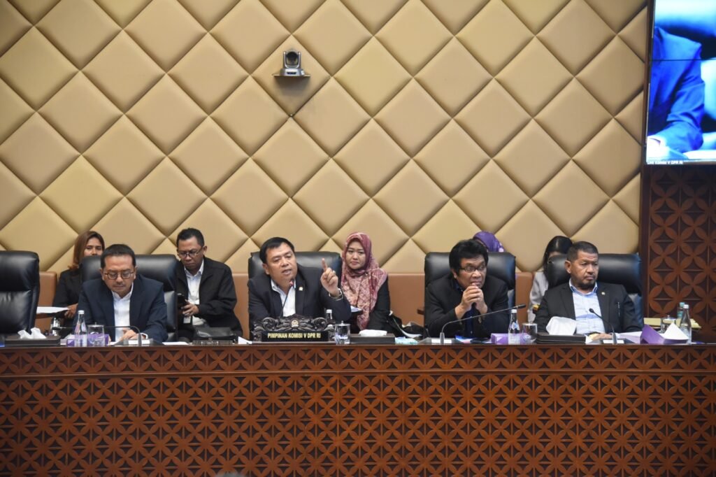 Komisi V DPR Tunda Rapat Pembahasan Kecelakaan KRL di Bekasi Akibat Menhub Sakit