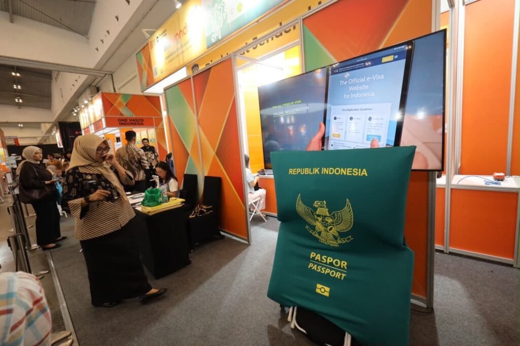 BNI dan BookCabin Luncurkan Kartu Debit Co-Brand, Transaksi Global Dapat Cabin Points